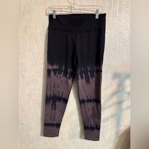 Aerie Offline Compression Yoga Leggings, Black And Purple Tye-Dyed, Sz Large